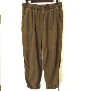 Cloth and Stone Womens relaxed pants army green, size XL